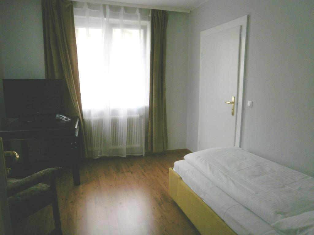 Stadtvilla Auerhahn Vocklabruck Phòng bức ảnh